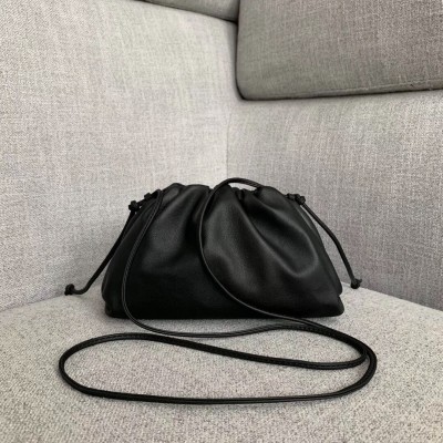 Bottega Veneta Pouch Mini Bag In Black Calfskin