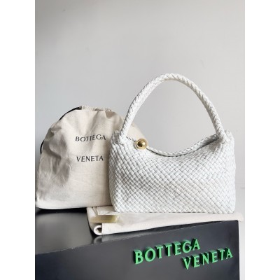 Bottega Veneta Tosca Bag in White Intrecciato Calfskin