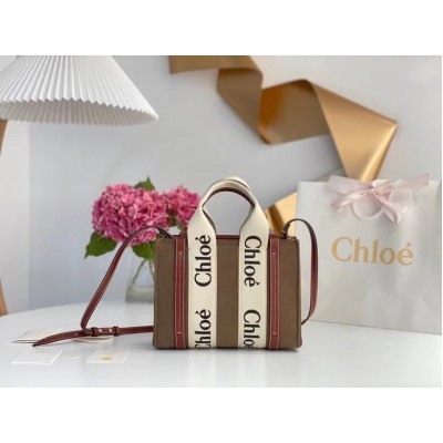 Chloe Small Woody Tote Bag In Brown Felt