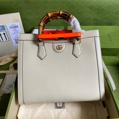 Gucci Diana Medium Tote Bag in White Leather