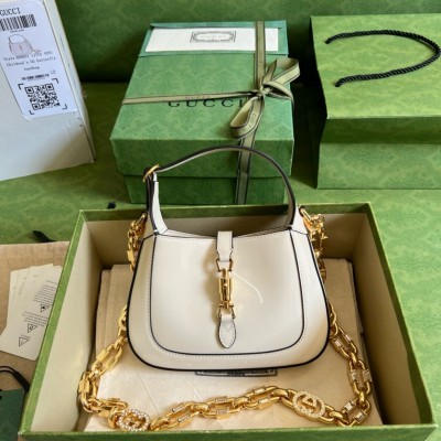 Gucci Jackie 1961 Mini Shoulder Bag in White Patent Leather