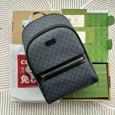 Gucci Men's Backpack in Black GG Supreme Canvas