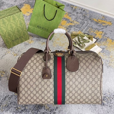 Gucci Savoy Medium Duffle Bag in Beige GG Supreme Canvas