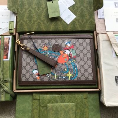 Gucci x Disney Portfolio Pouch with Donald Duck Print